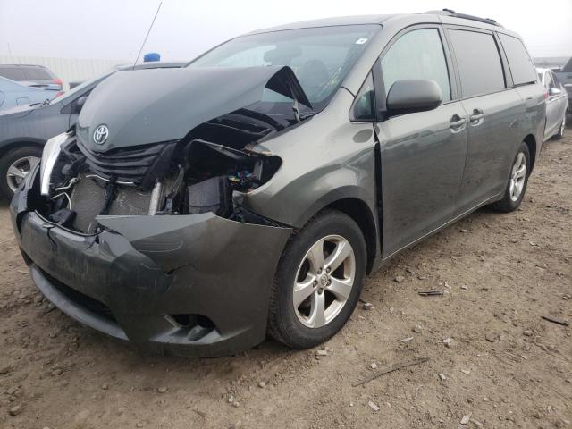 5TDKK3DC8DS331033 - 2013 TOYOTA SIENNA LE GREEN photo 2