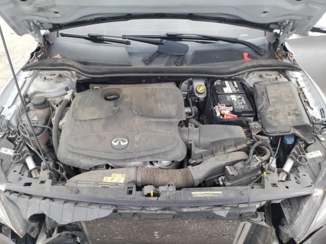 SJKCH5CP2JA052413 - 2018 INFINITI QX30 BASE SILVER photo 7