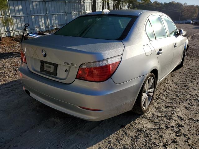 WBANV13589C154503 - 2009 BMW 528 XI SILVER photo 4