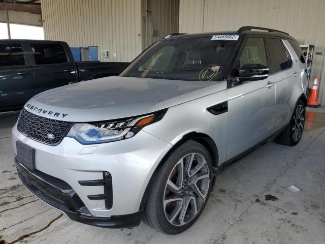 SALRT2RV1JA053917 - 2018 LAND ROVER DISCOVERY SILVER photo 2