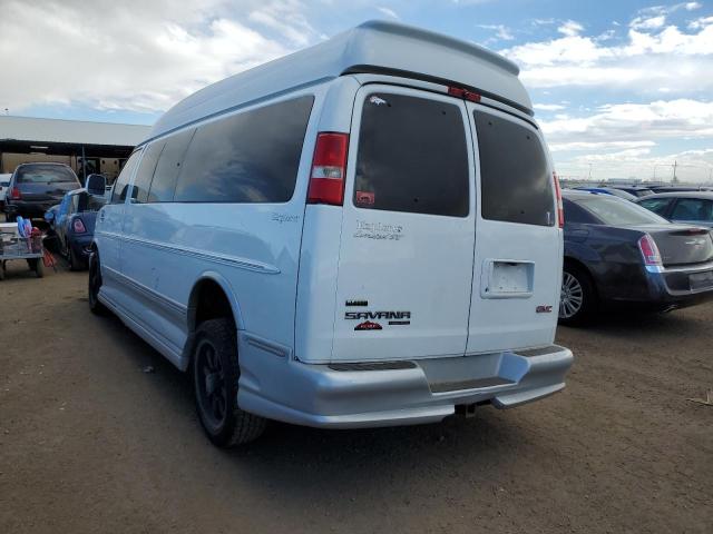 1GDZGNBG8A1141996 - 2010 GMC SAVANA RV WHITE photo 3