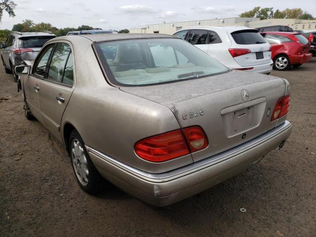 WDBJF65H8XA874538 - 1999 MERCEDES-BENZ E 320 BEIGE photo 3