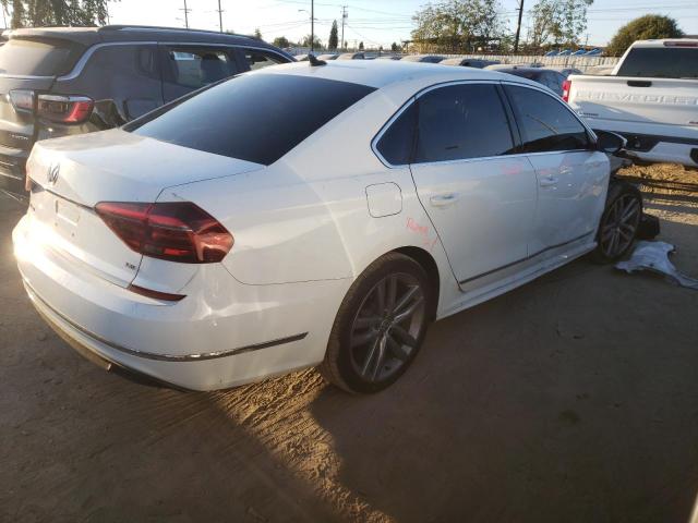 1VWDT7A34HC028658 - 2017 VOLKSWAGEN PASSAT R-L WHITE photo 4
