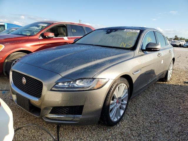 SAJBK4FX8LCY83106 - 2020 JAGUAR XF PRESTIG GRAY photo 2