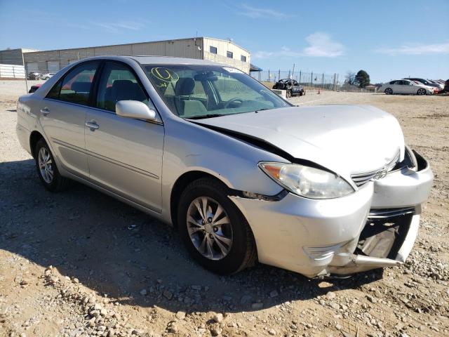 4T1BF32K35U613068 - 2005 TOYOTA CAMRY LE SILVER photo 1