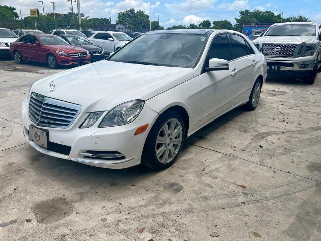 WDDHF8JB5DA708928 - 2013 MERCEDES-BENZ E 350 4MAT WHITE photo 2