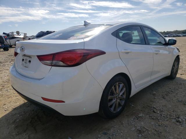 5NPDH4AE7FH617063 - 2015 HYUNDAI ELANTRA SE WHITE photo 4