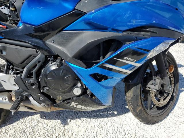 JKAEXEK18JDA11856 - 2018 KAWASAKI EX650-F 蓝色 照片 7