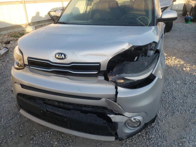 KNDJP3A52K7691540 - 2019 KIA SOUL + SILVER photo 9