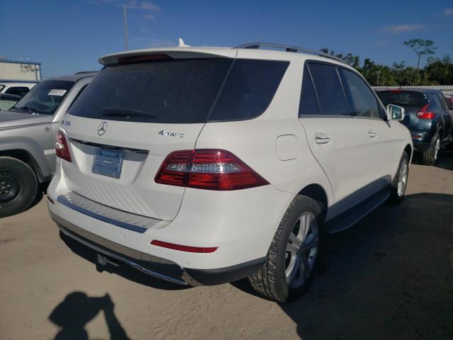 4JGDA5HB0EA374509 - 2014 MERCEDES-BENZ ML 350 4MA WHITE photo 4