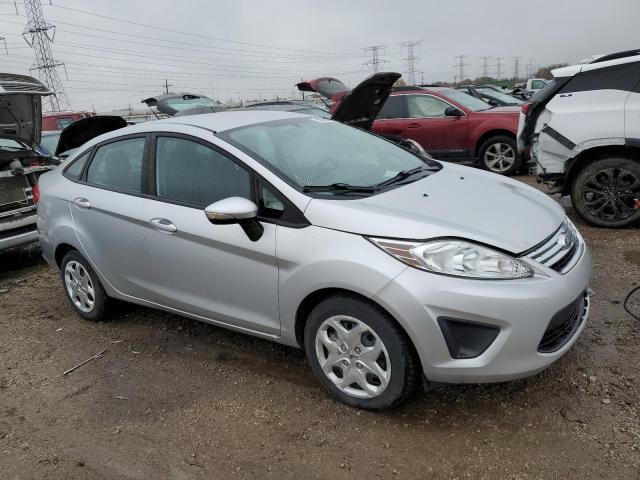 3FADP4BJ0DM193608 - 2013 FORD FIESTA SE SILVER photo 1