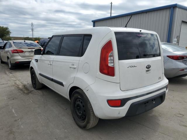 KNDJT2A5XD7501315 - 2013 KIA SOUL WHITE photo 3