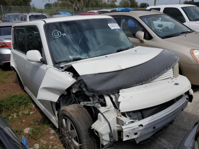 JTLKT324850177148 - 2005 TOYOTA SCION XB თეთრი ფოტო 1