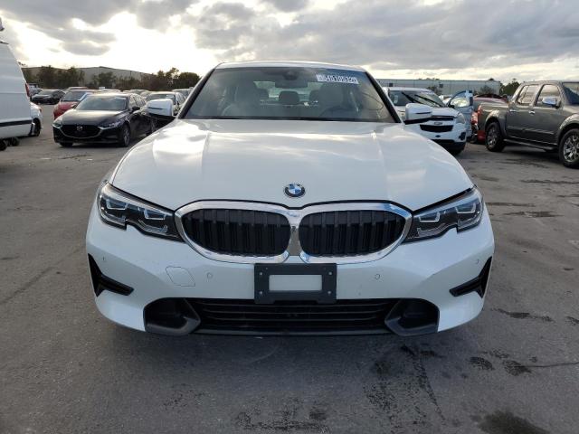 3MW5R1J09M8C07639 - 2021 BMW 330I WHITE photo 5