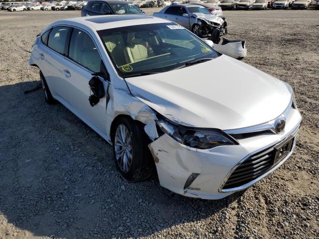 4T1BK1EB0JU271701 - 2018 TOYOTA AVALON XLE WHITE photo 1