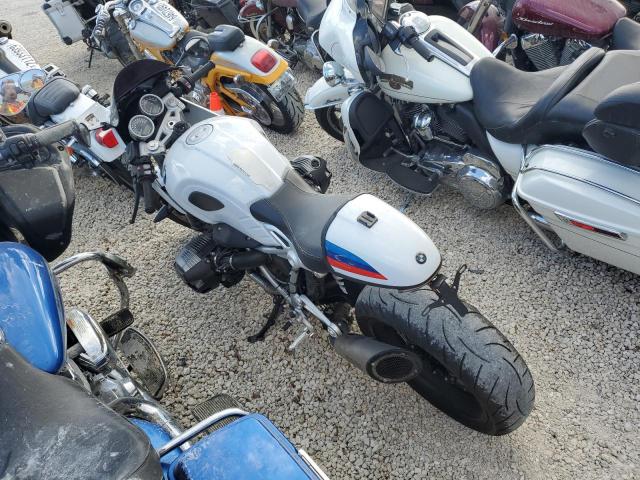 WB10J2307HZ741321 - 2017 BMW R NINE T R WHITE photo 3