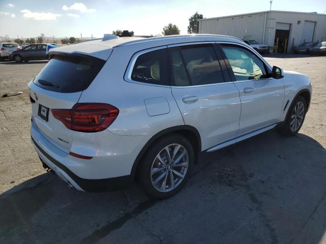 5UXTR9C54KLR03976 - 2019 BMW X3 XDRIVE3 WHITE photo 4