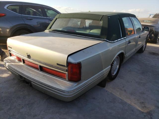 1LNLM82W7VY754437 - 1997 LINCOLN TOWN CAR S BEIGE photo 4