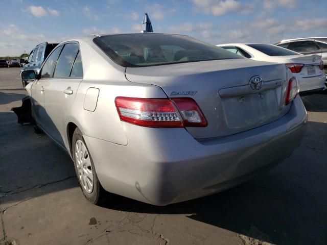 4T1BF3EK6BU772481 - 2011 TOYOTA CAMRY BASE SILVER photo 3