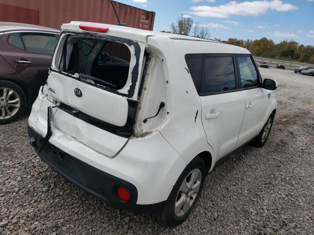 KNDJN2A29K7908362 - 2019 KIA SOUL WHITE photo 4