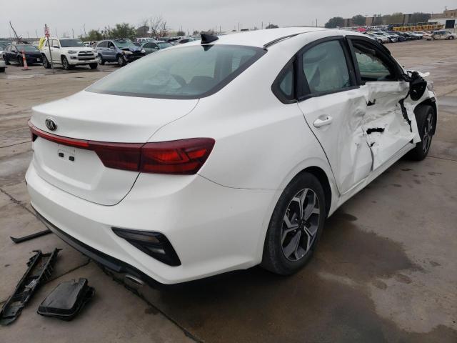 3KPF24ADXME346146 - 2021 KIA FORTE FE WHITE photo 3