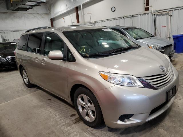 5TDKK3DC7FS577073 - 2015 TOYOTA SIENNA LE GRAY photo 1