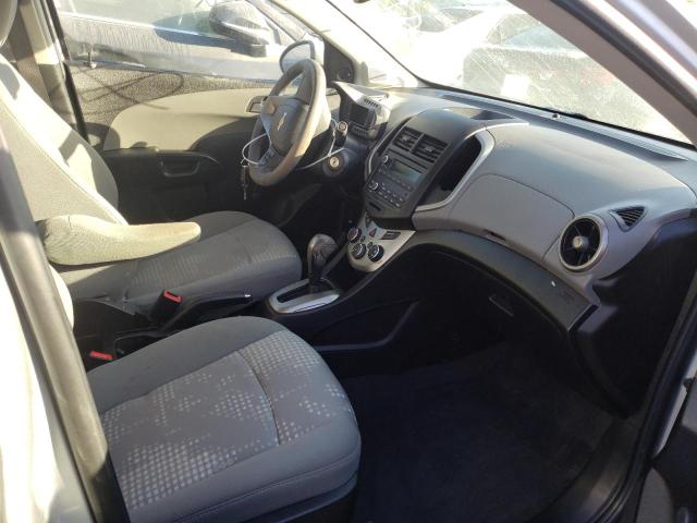 1G1JA5SH1G4118362 - 2016 CHEVROLET SONIC LS SILVER photo 5