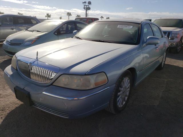 1LNHM81W25Y668623 - 2005 LINCOLN TOWN CAR S BLUE photo 2