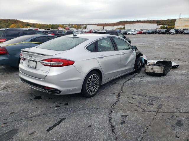 3FA6P0D95JR138512 - 2018 FORD FUSION TIT SILVER photo 4