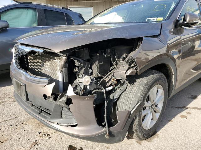 5XYPG4A35KG564475 - 2019 KIA SORENTO L BROWN photo 9