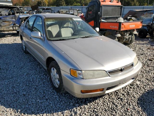 1HGCD5685TA117665 - 1996 HONDA ACCORD DX SILVER photo 1