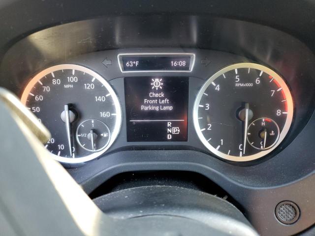 SJKCH5CP6HA034684 - 2017 INFINITI QX30 BASE GRAY photo 8