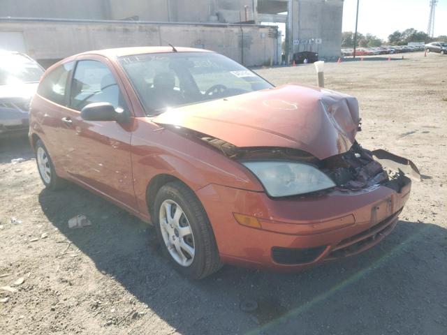 3FAFP31N15R152044 - 2005 FORD FOCUS ZX3 ORANGE photo 1