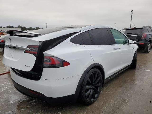 5YJXCBE28GF008113 - 2016 TESLA MODEL X WHITE photo 4