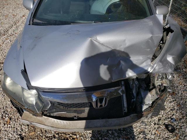 19XFA166X9E009883 - 2009 HONDA CIVIC LX-S فضي صورة 7