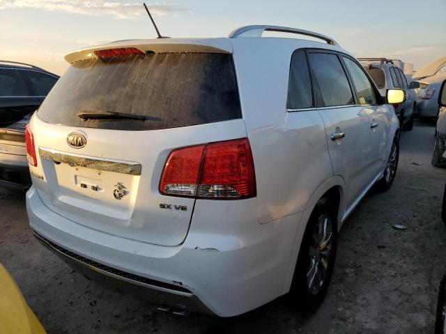 5XYKWDA27BG121393 - 2011 KIA SORENTO SX WHITE photo 4