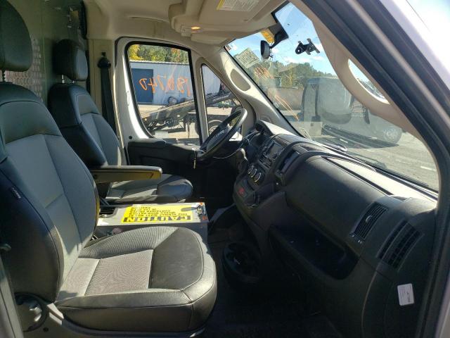 3C6URVHG7JE116933 - 2018 RAM PROMASTER WHITE photo 5