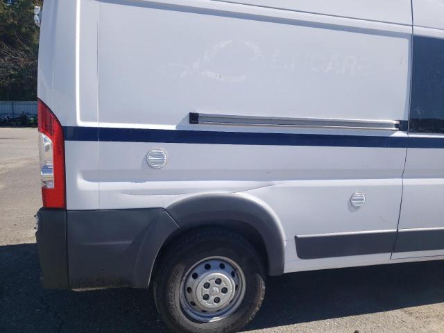 3C6URVHG7JE116933 - 2018 RAM PROMASTER WHITE photo 8