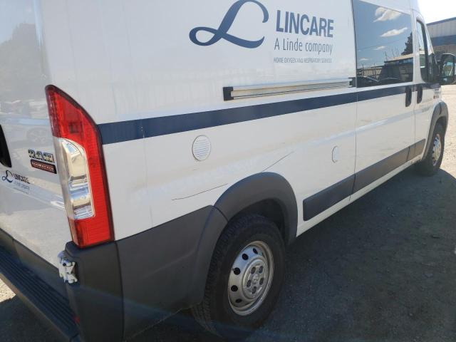 3C6URVHG7JE116933 - 2018 RAM PROMASTER WHITE photo 9
