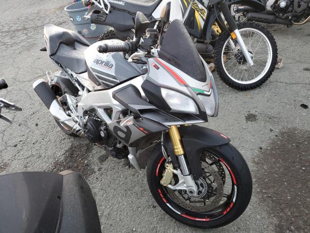 ZD4TYU002GS000291 - 2016 APRILIA TUONO V4 1 SILVER photo 1