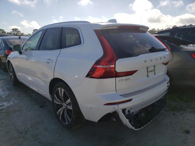 YV4062RL5N1965491 - 2022 VOLVO XC60 B6 IN WHITE photo 3