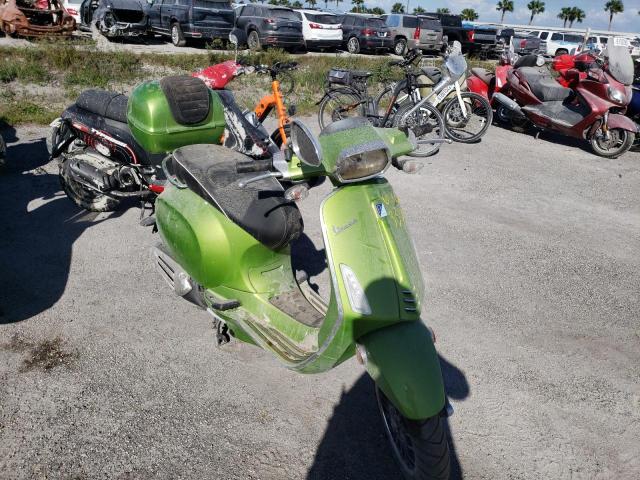 ZAPM818G7J5800346 - 2018 VESPA SPRINT 150 GREEN photo 1