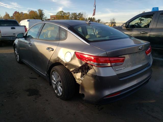 5XXGU4L35JG256893 - 2018 KIA OPTIMA EX GRAY photo 3