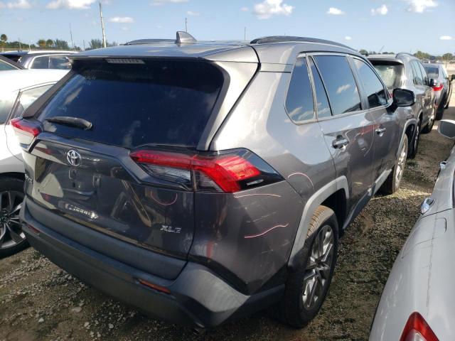 2T3C1RFV1KW022718 - 2019 TOYOTA RAV4 XLE P GRAY photo 3