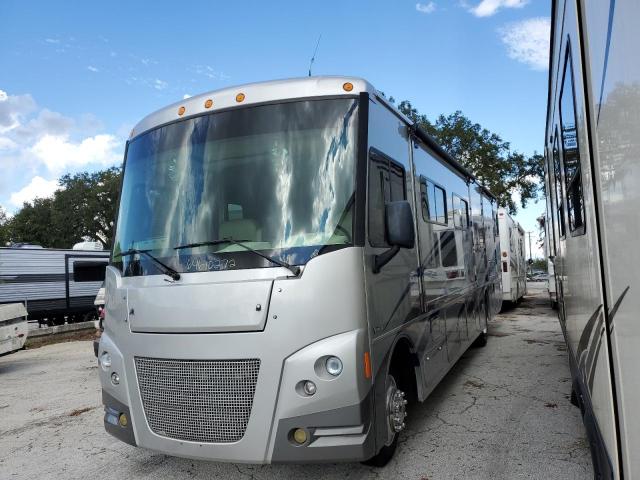 1F66F5DY9E0A11899 - 2014 WINNEBAGO SUNSTAR GRAY photo 2