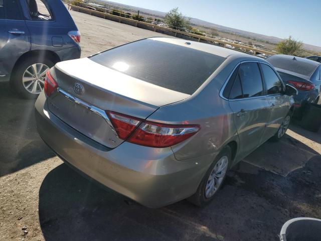 4T4BF1FK8FR458930 - 2015 TOYOTA CAMRY LE SILVER photo 4