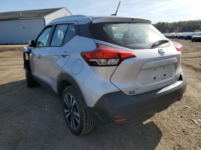 3N1CP5CU2KL535165 - 2019 NISSAN KICKS S SILVER photo 3