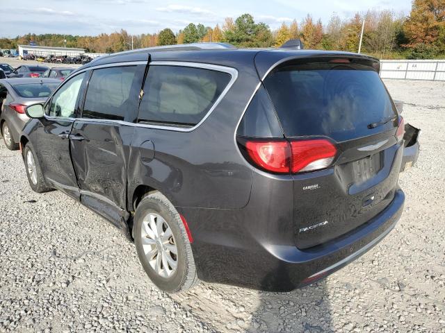 2C4RC1BG6JR120584 - 2018 CHRYSLER PACIFICA T GRAY photo 3