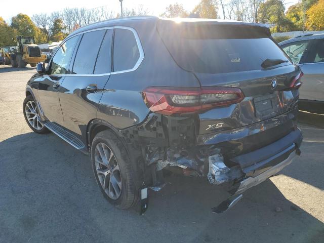 5UXCR6C53KLL01892 - 2019 BMW X5 XDRIVE4 GRAY photo 3