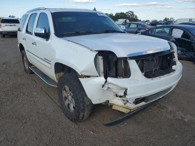 1GKFK63868J172083 - 2008 GMC YUKON DENA WHITE photo 1